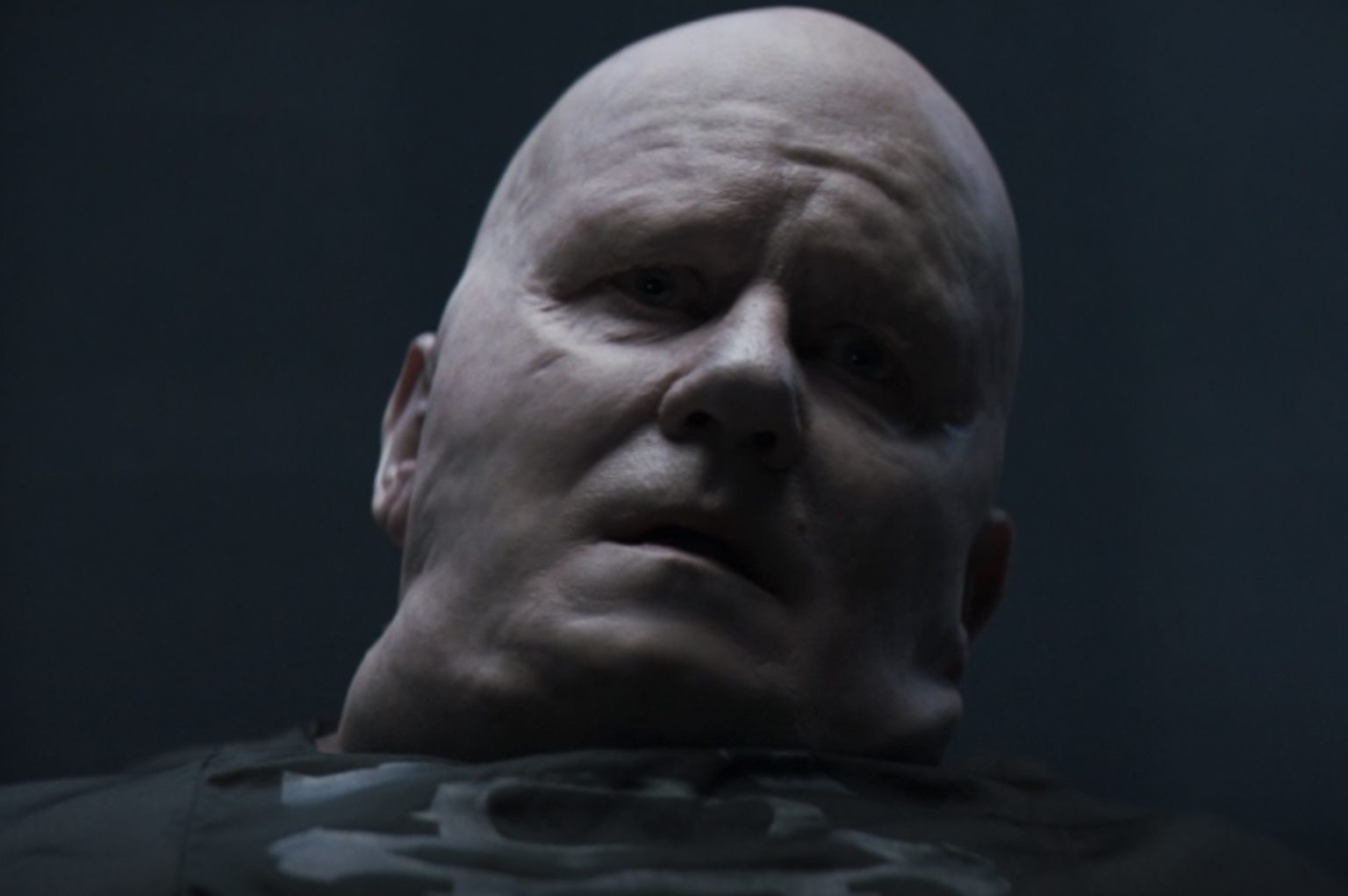 Why Does the Baron Harkonnen Ruler Float in Dune?